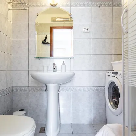 Villa Violeta With The Sea View, 3 Min Walk To The Split