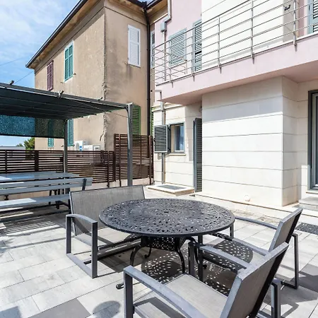 Violeta With The Sea View, 3 Min Walk To The 스플리트