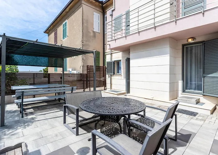 Violeta With The Sea View, 3 Min Walk To The * Split